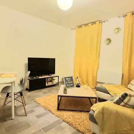 Apartment Chez K&d T2 Jaune *